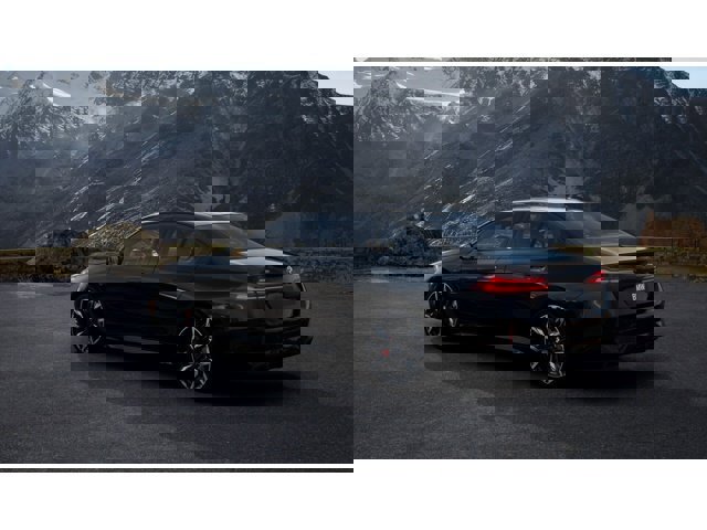 New 2027 BMW 550e xDrive image 2