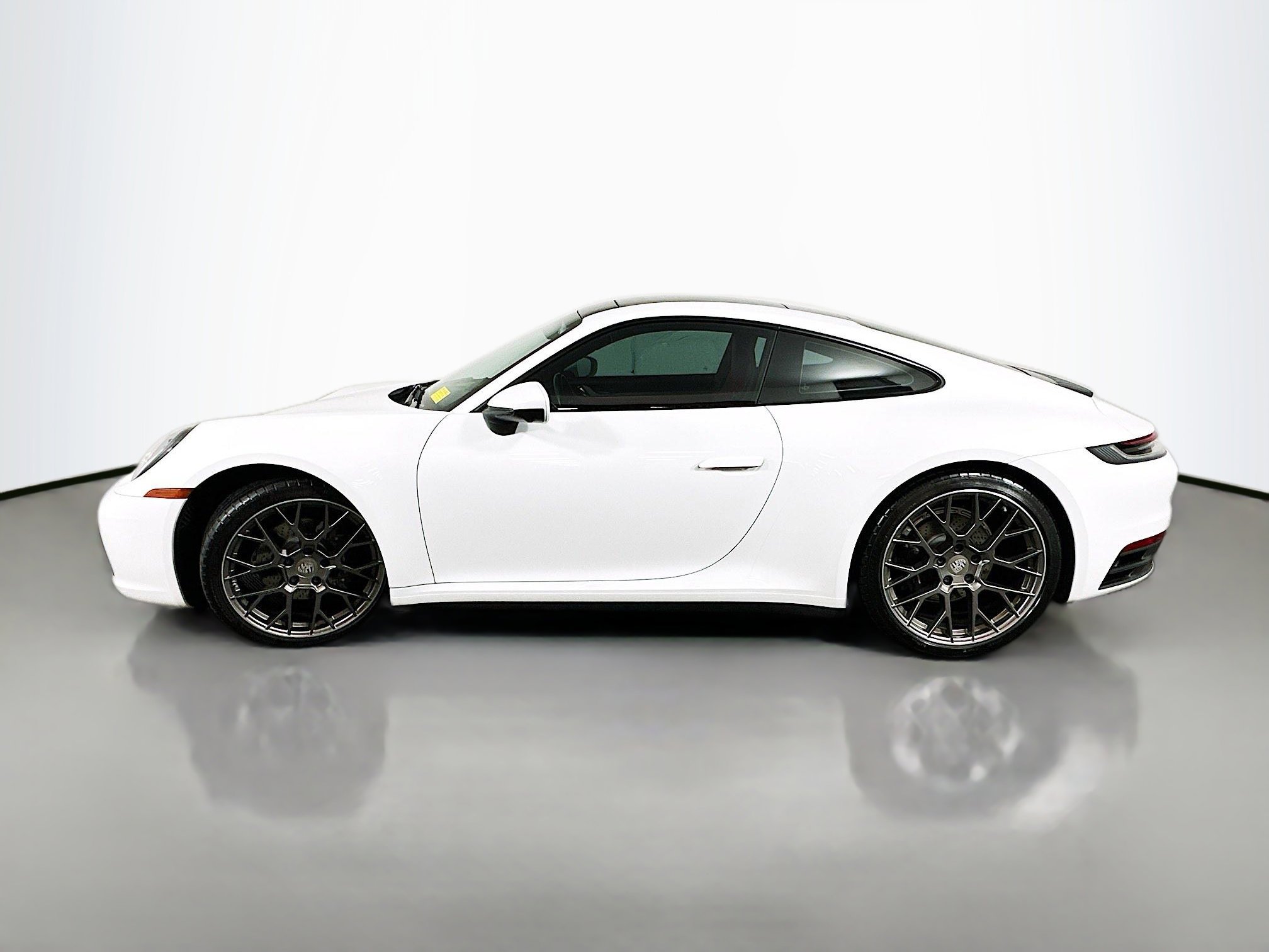Used 2021 Porsche 911 Carrera image 4