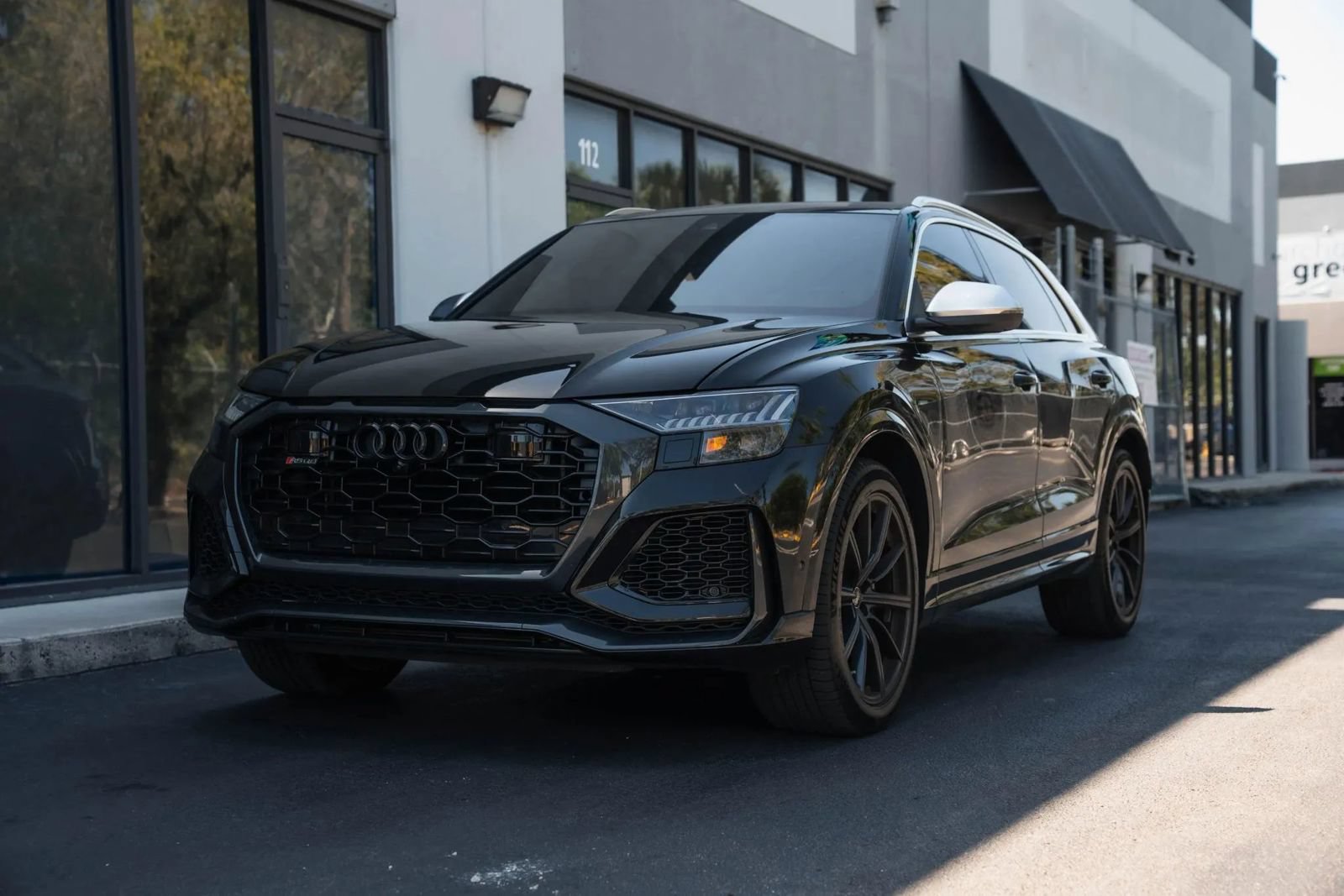 Used 2022 Audi RS Q8 AWD/4WD image 3