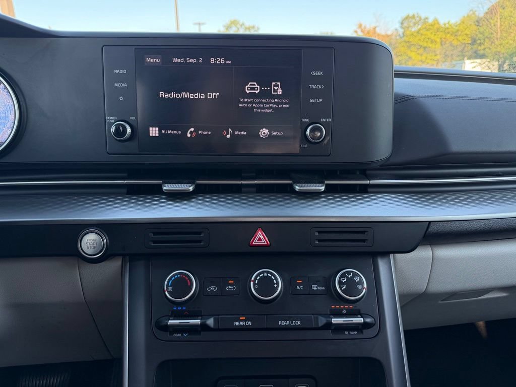 Certified 2024 Kia Carnival LX FWD image 18