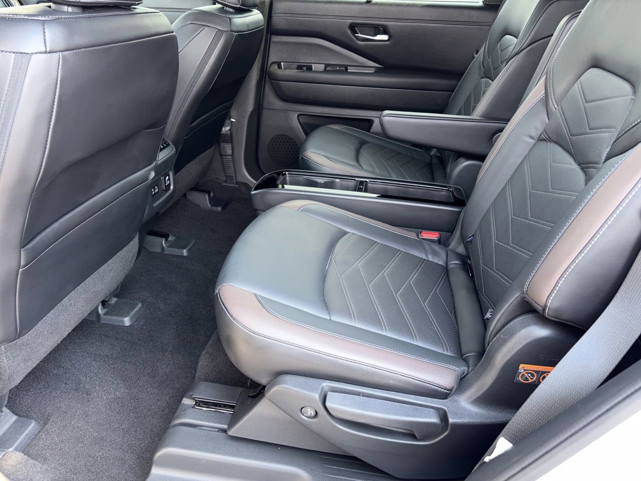 Certified 2023 Nissan Pathfinder Platinum AWD/4WD image 28