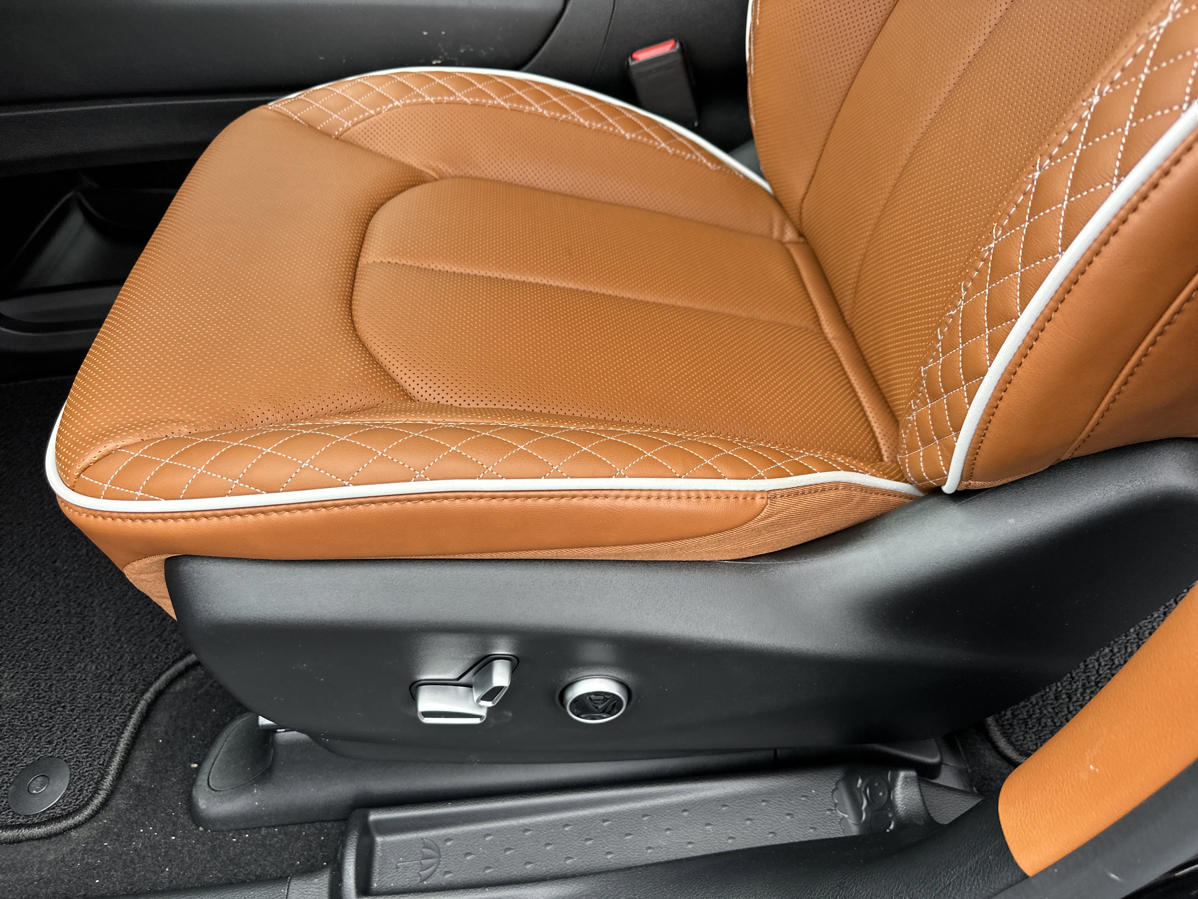 New 2026 Chrysler Pacifica Pinnacle image 29