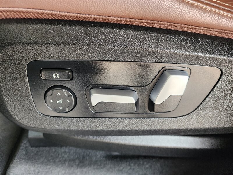 Used 2021 BMW X5 xDrive40i w/ Convenience Package AWD/4WD image 28