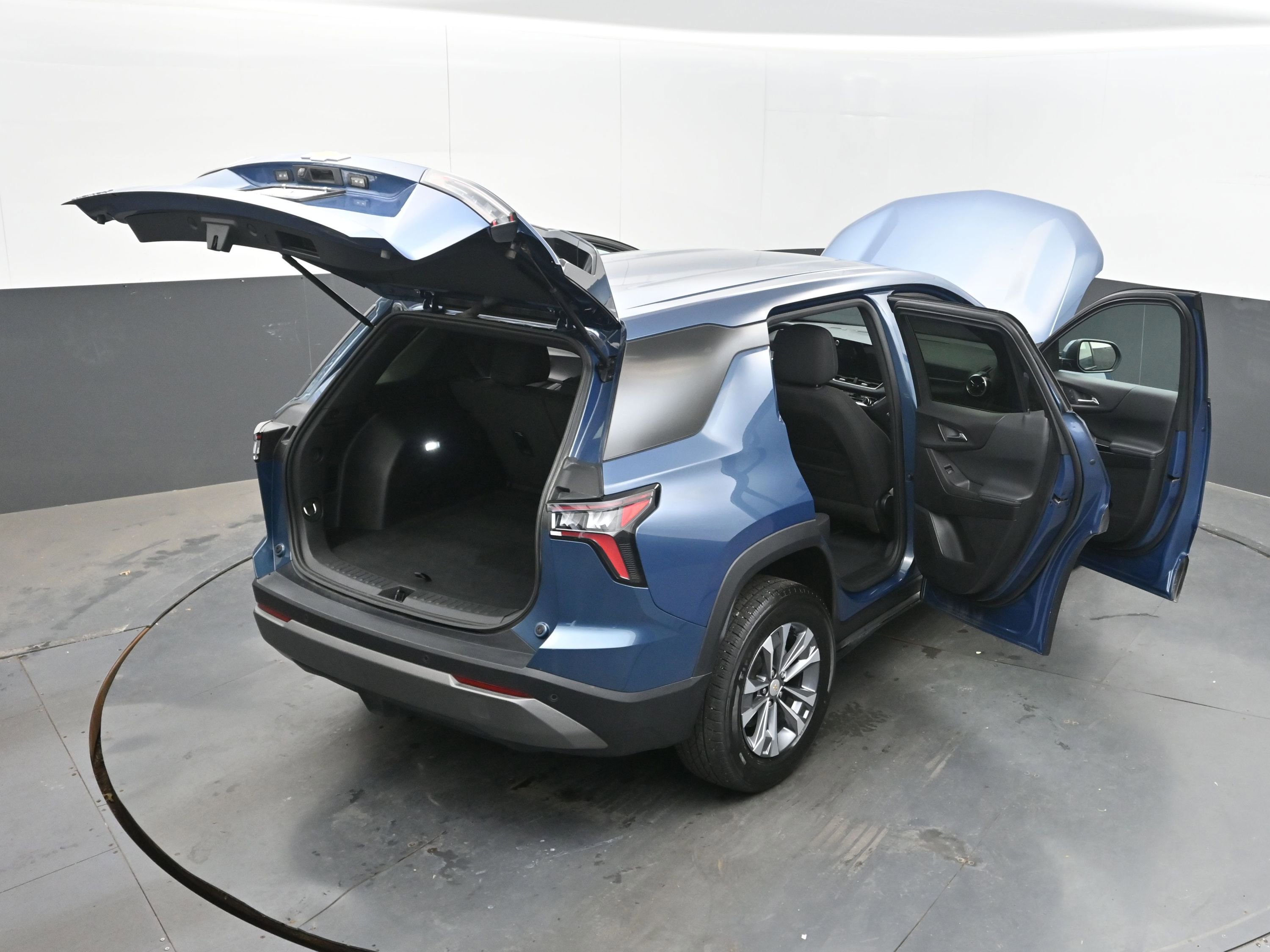 Certified 2025 Chevrolet Equinox LT FWD image 41