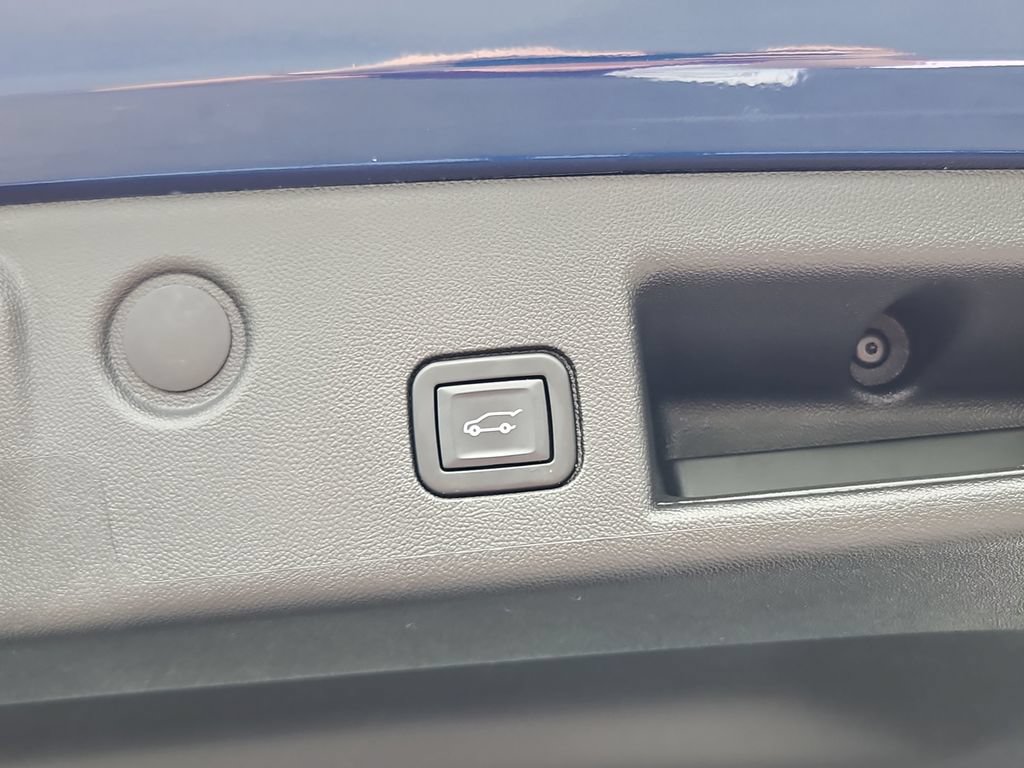 Used 2022 Chevrolet Equinox LT FWD image 30