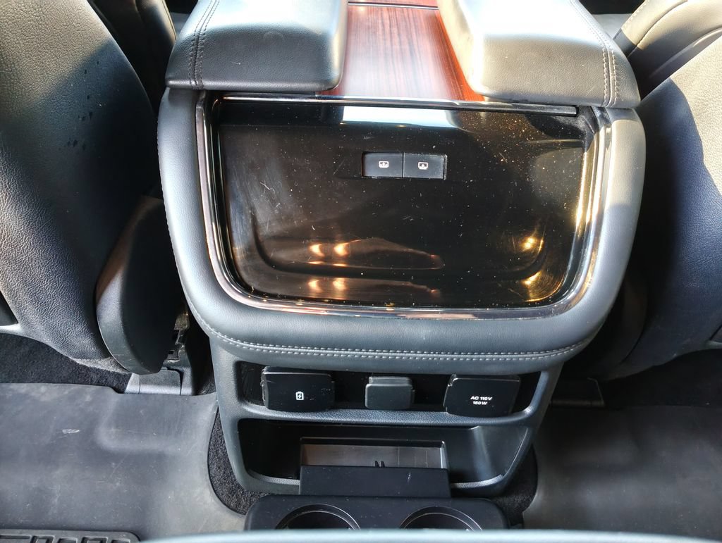 Used 2024 Lincoln Navigator L Reserve w/ Equipment Group 201A AWD/4WD image 17