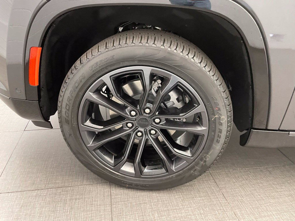 New 2026 Jeep Grand Wagoneer Summit AWD/4WD image 10