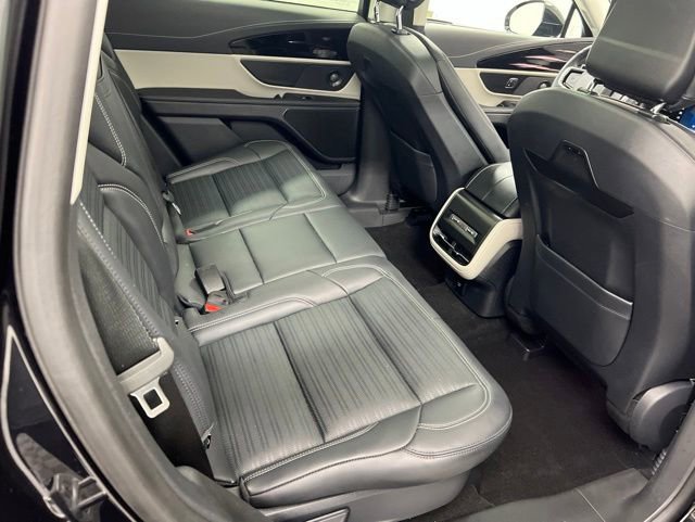 Certified 2025 Lincoln Nautilus Reserve AWD/4WD image 24