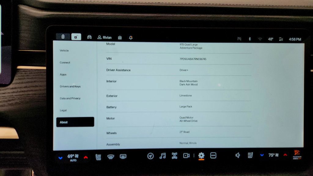 Used 2024 Rivian R1S Adventure image 16