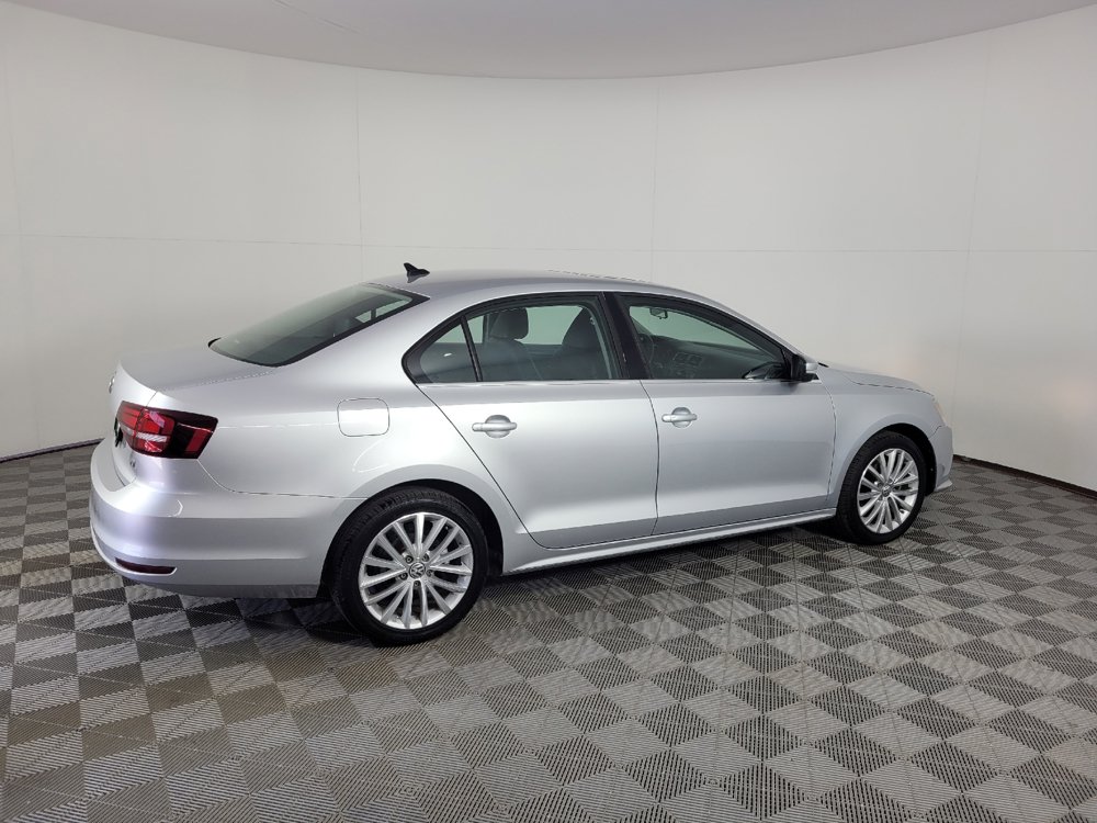 Used 2016 Volkswagen Jetta SEL FWD image 10