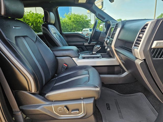 Used 2018 Ford F150 Platinum w/ Equipment Group 701A Luxury image 22