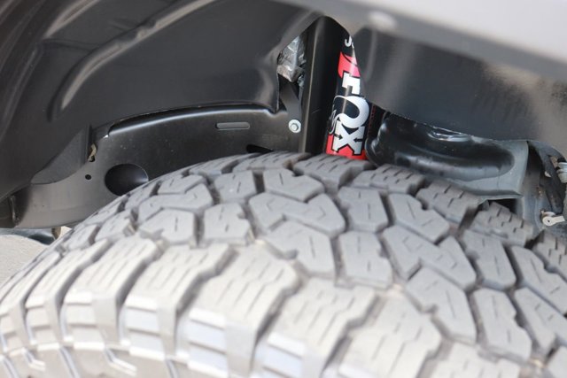 Used 2020 Jeep Gladiator Rubicon AWD/4WD image 30