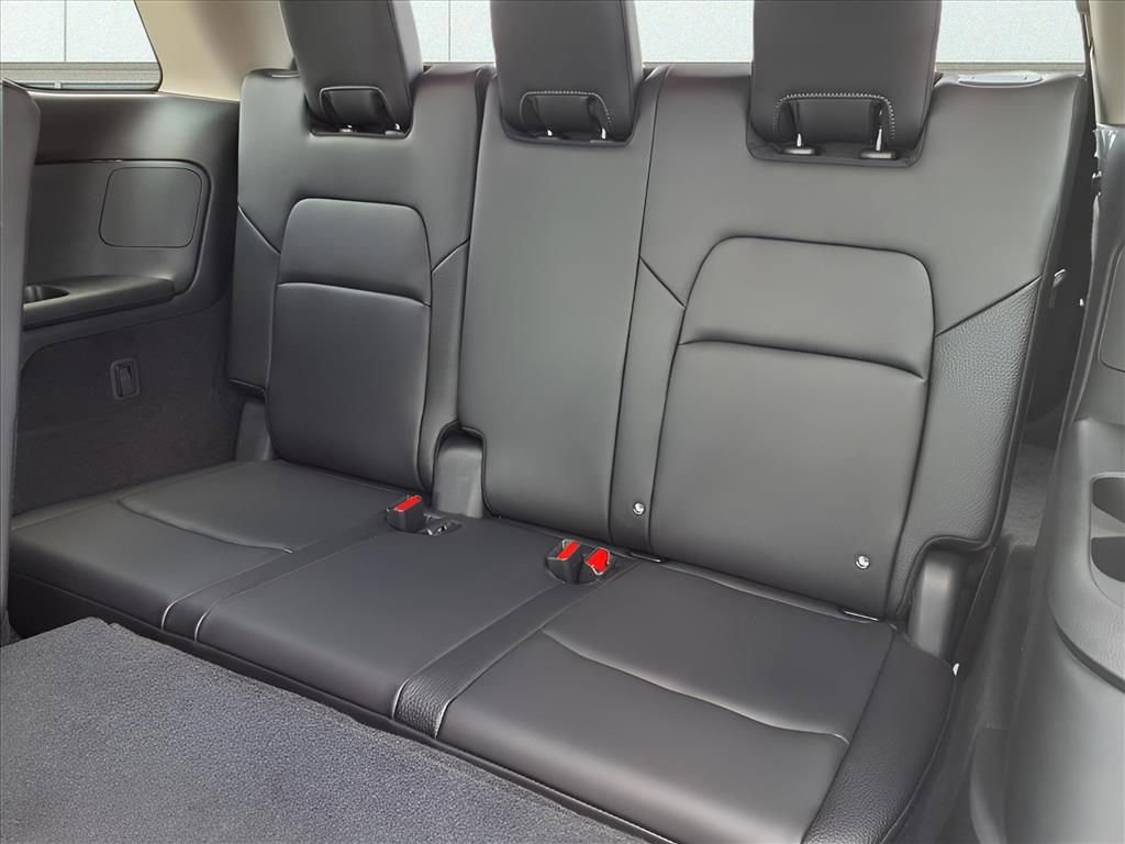 New 2025 Nissan Pathfinder SL image 10