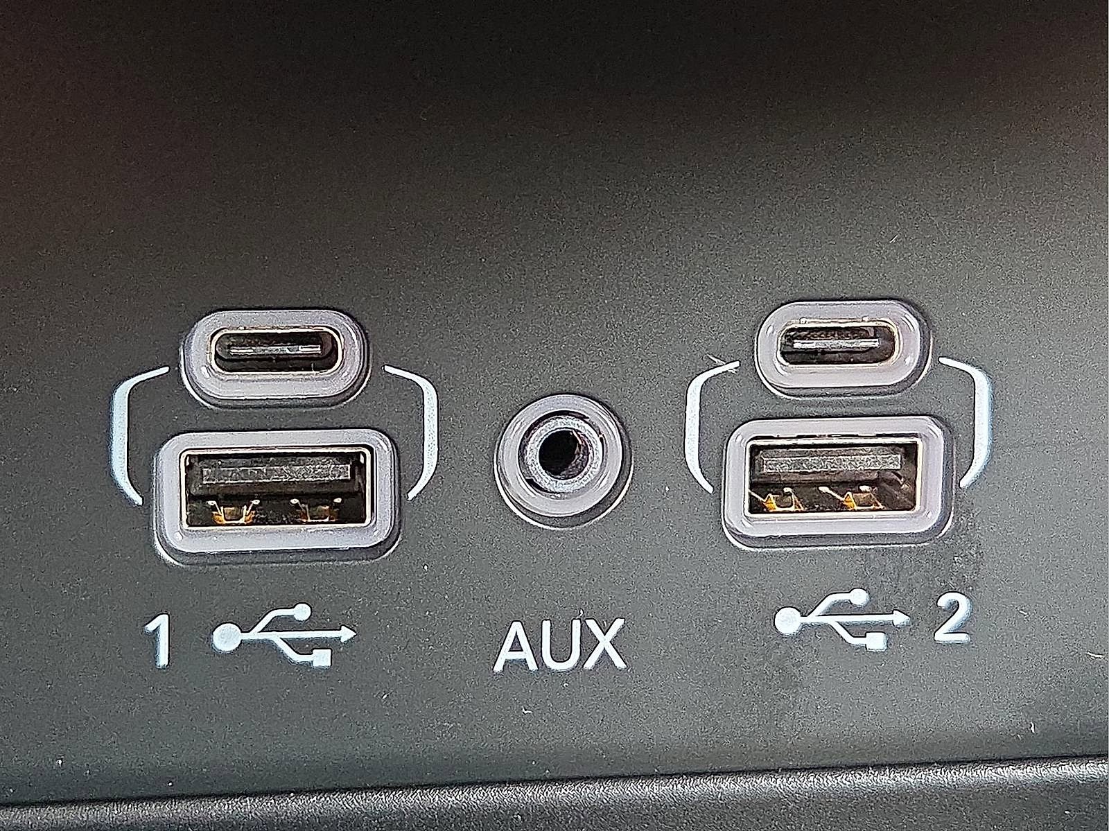 New 2025 Jeep Grand Cherokee L Overland w/ Rear Seat Video Group I image 15