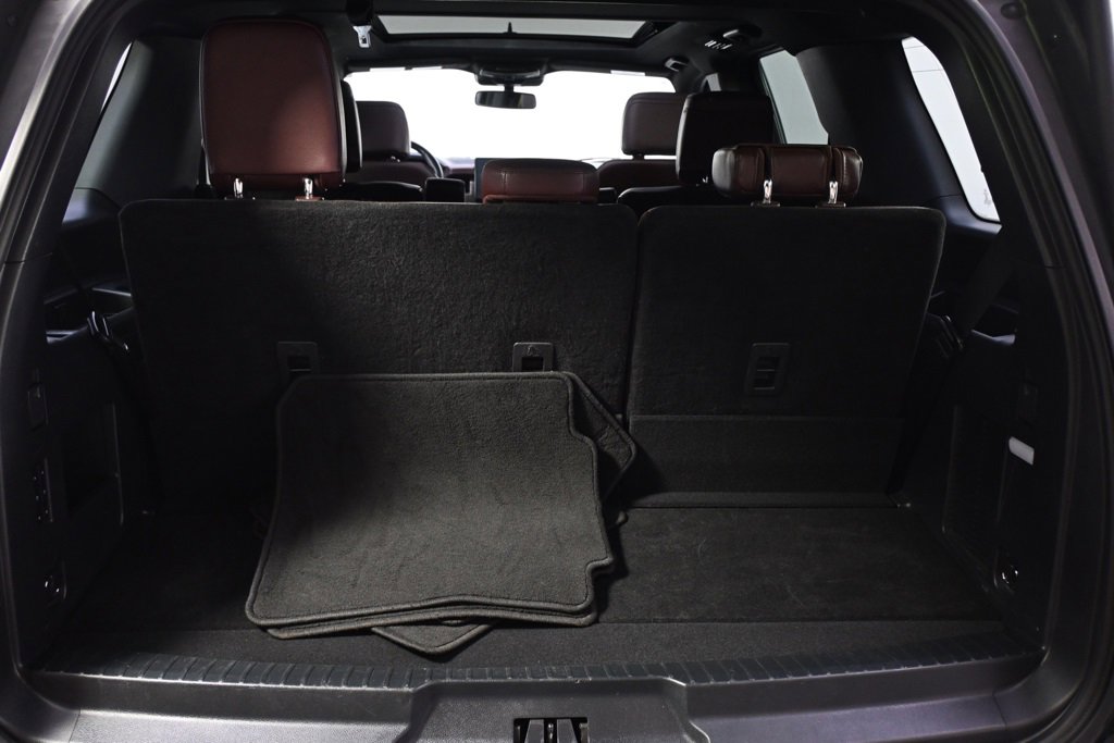 Used 2023 Ford Expedition Limited image 19