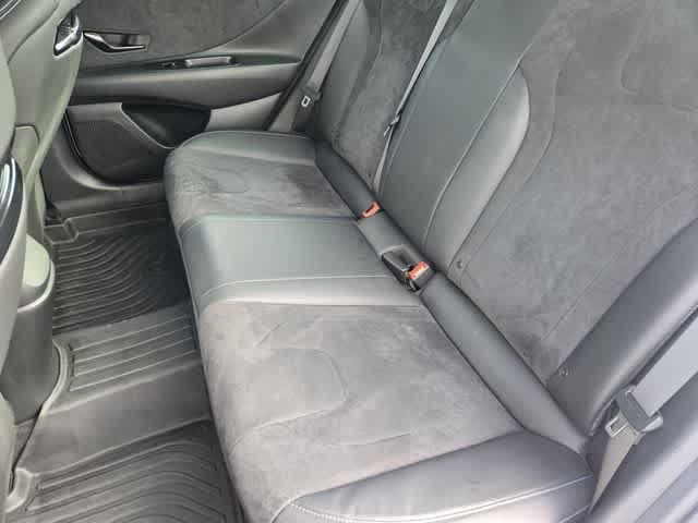 Used 2022 Hyundai Elantra N FWD image 13