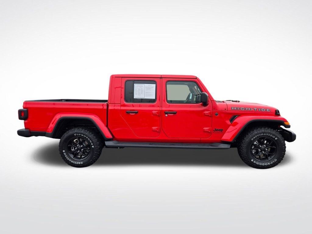 Used 2025 Jeep Gladiator High Tide image 2