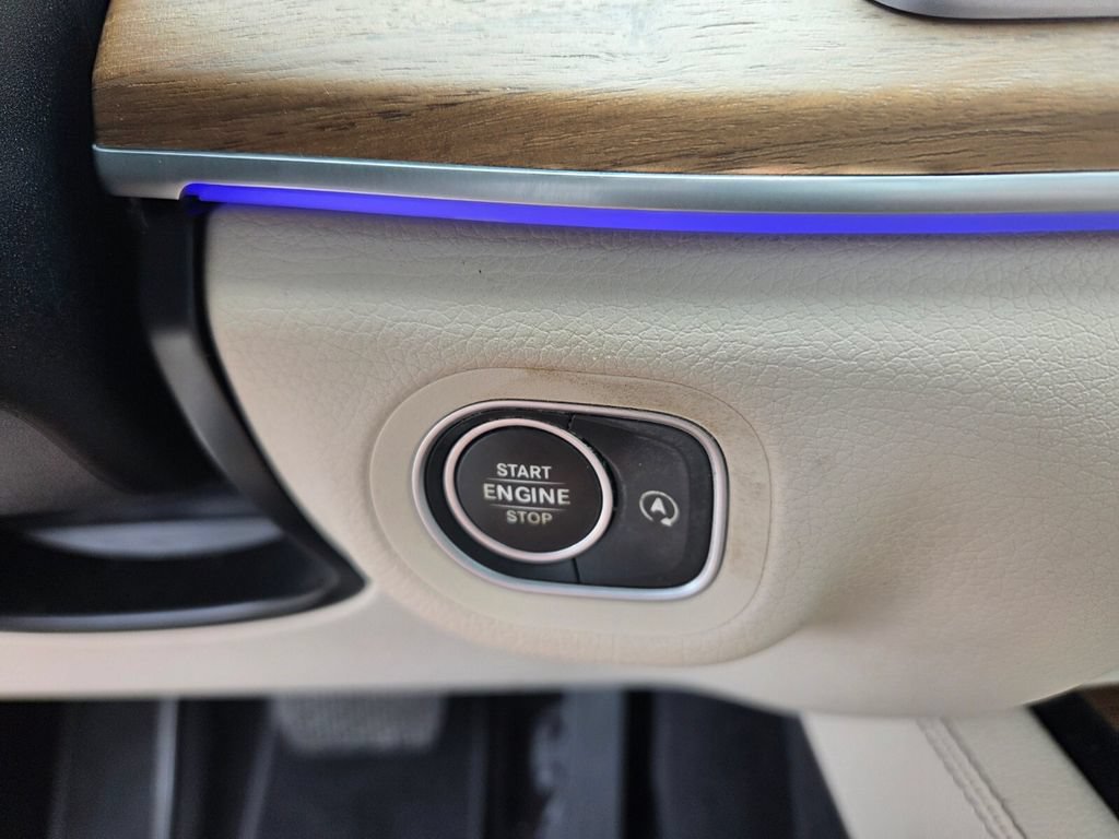 Used 2022 Mercedes-Benz GLE 350 4MATIC image 28
