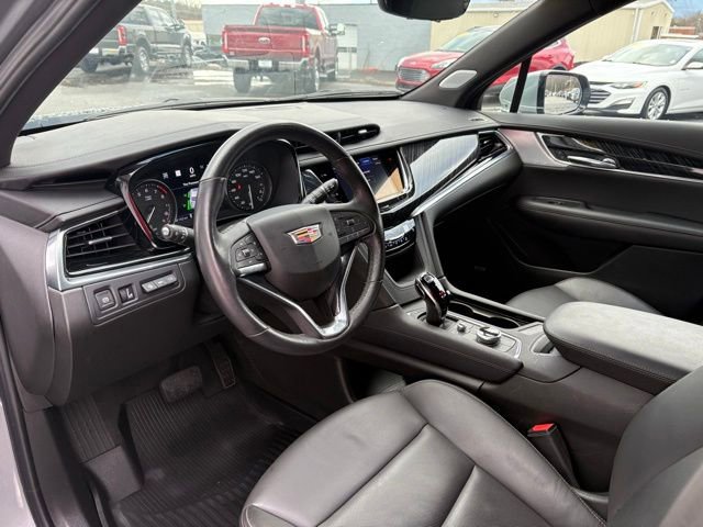 Used 2024 Cadillac XT6 Premium Luxury w/ Technology Package image 11