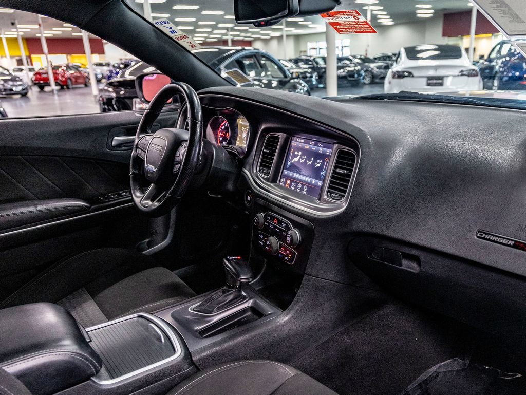 Used 2021 Dodge Charger R/T RWD image 32