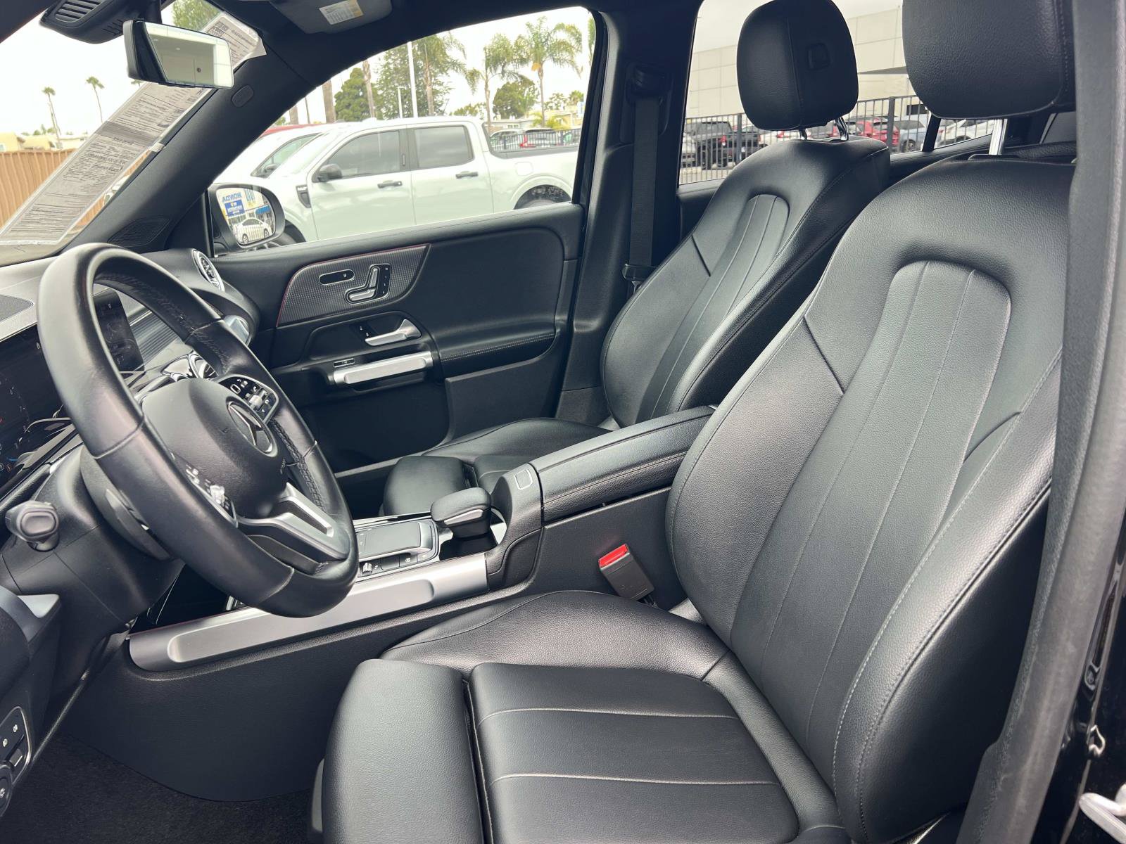 Used 2023 Mercedes-Benz GLB 250 image 20