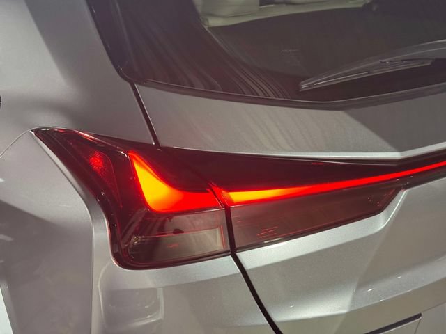 Used 2024 Lexus UX 250h F Sport AWD/4WD image 14