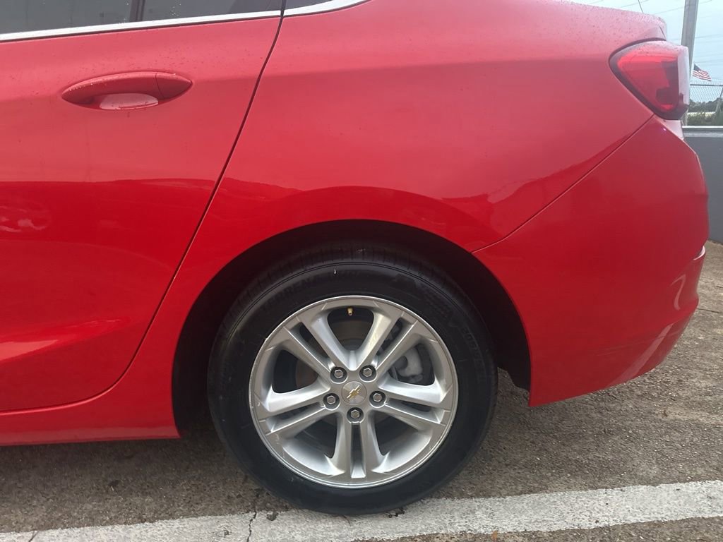 Used 2018 Chevrolet Cruze LT w/ LT Fleet Convenience Package image 14