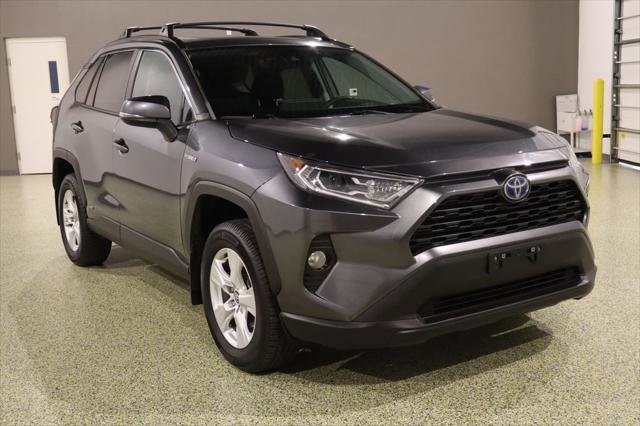 Used 2021 Toyota RAV4 XLE w/ Convenience Package image 1
