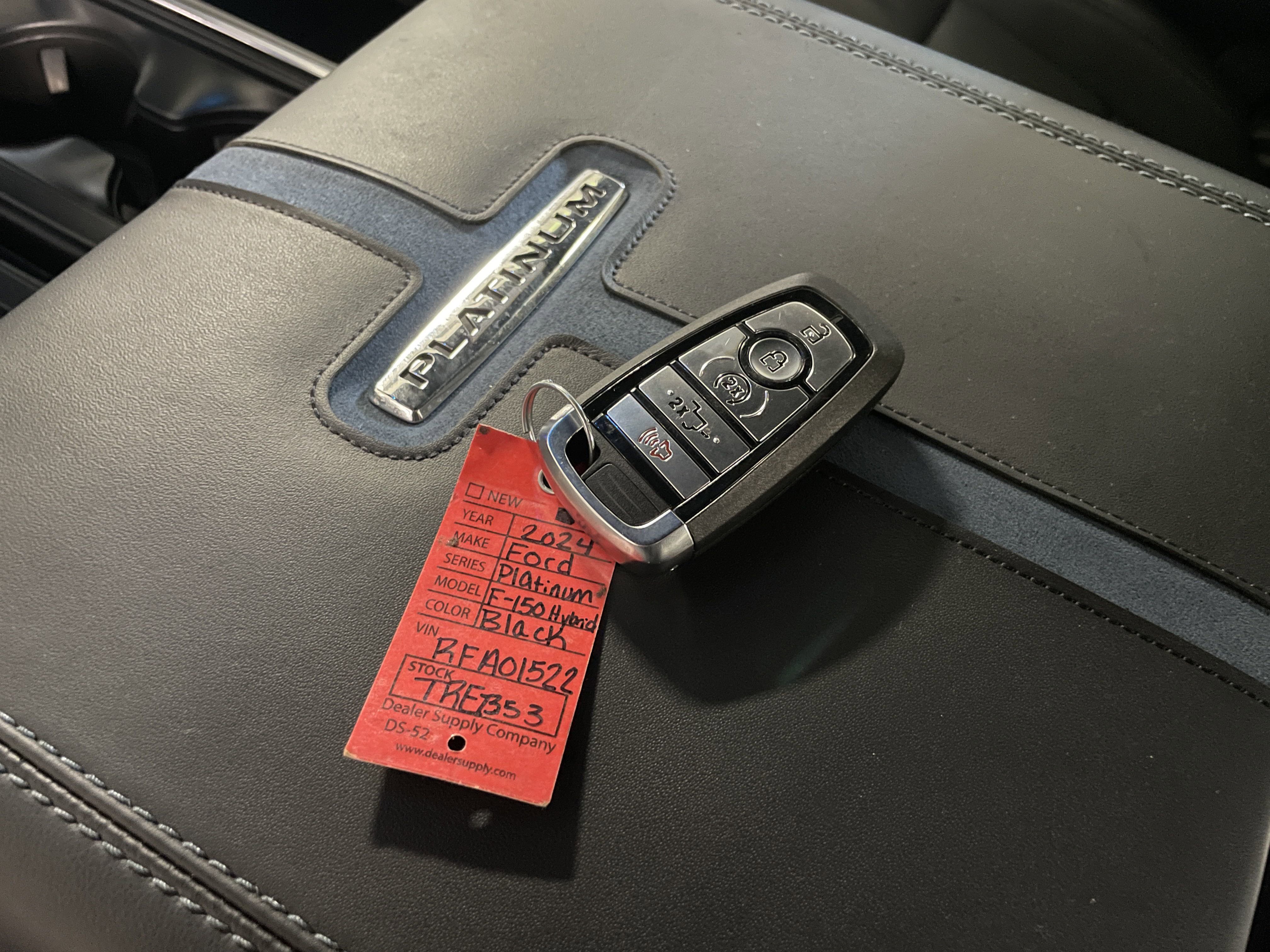 Used 2024 Ford F150 Platinum image 19