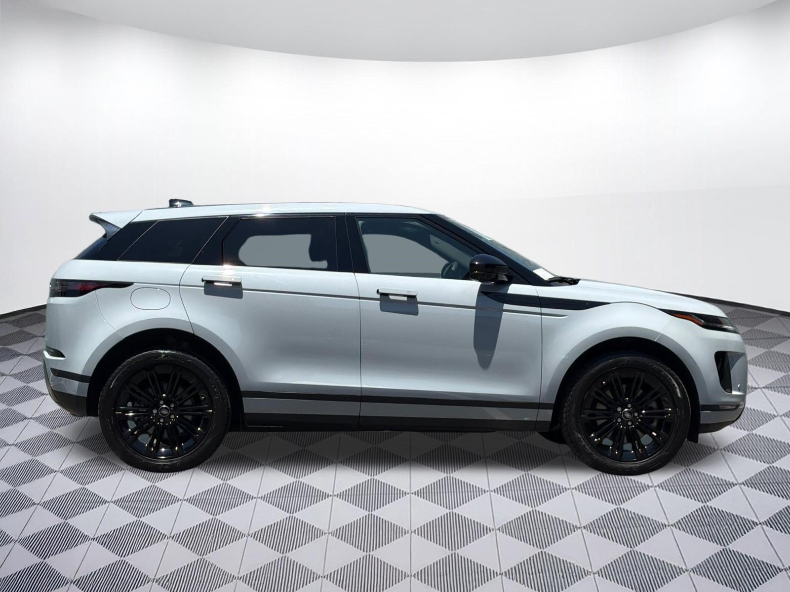 Used 2024 Land Rover Range Rover Evoque S AWD/4WD image 8