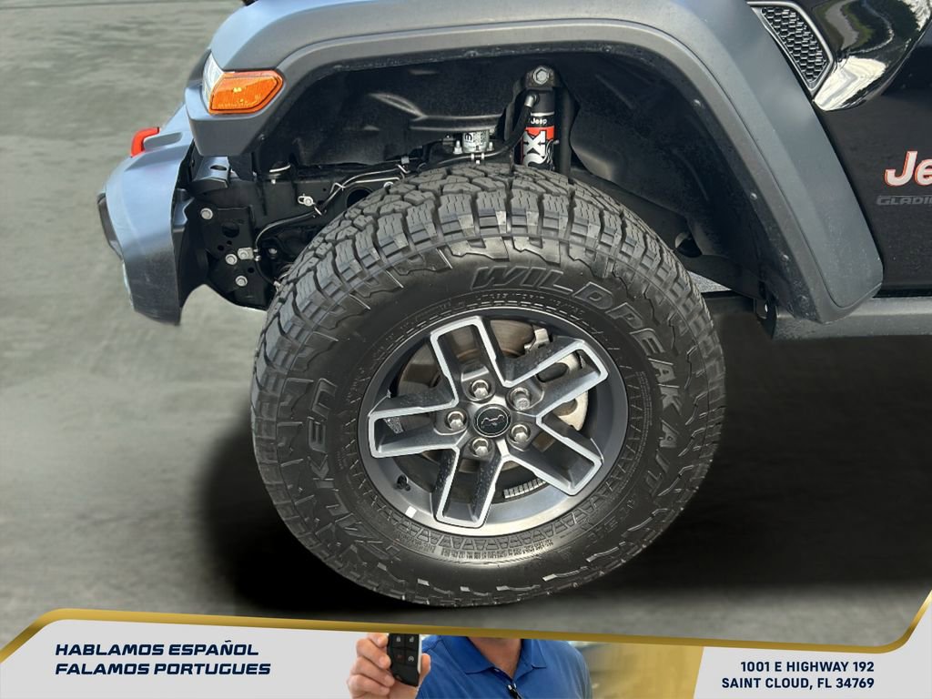Used 2025 Jeep Gladiator Mojave w/ Safety Group image 11