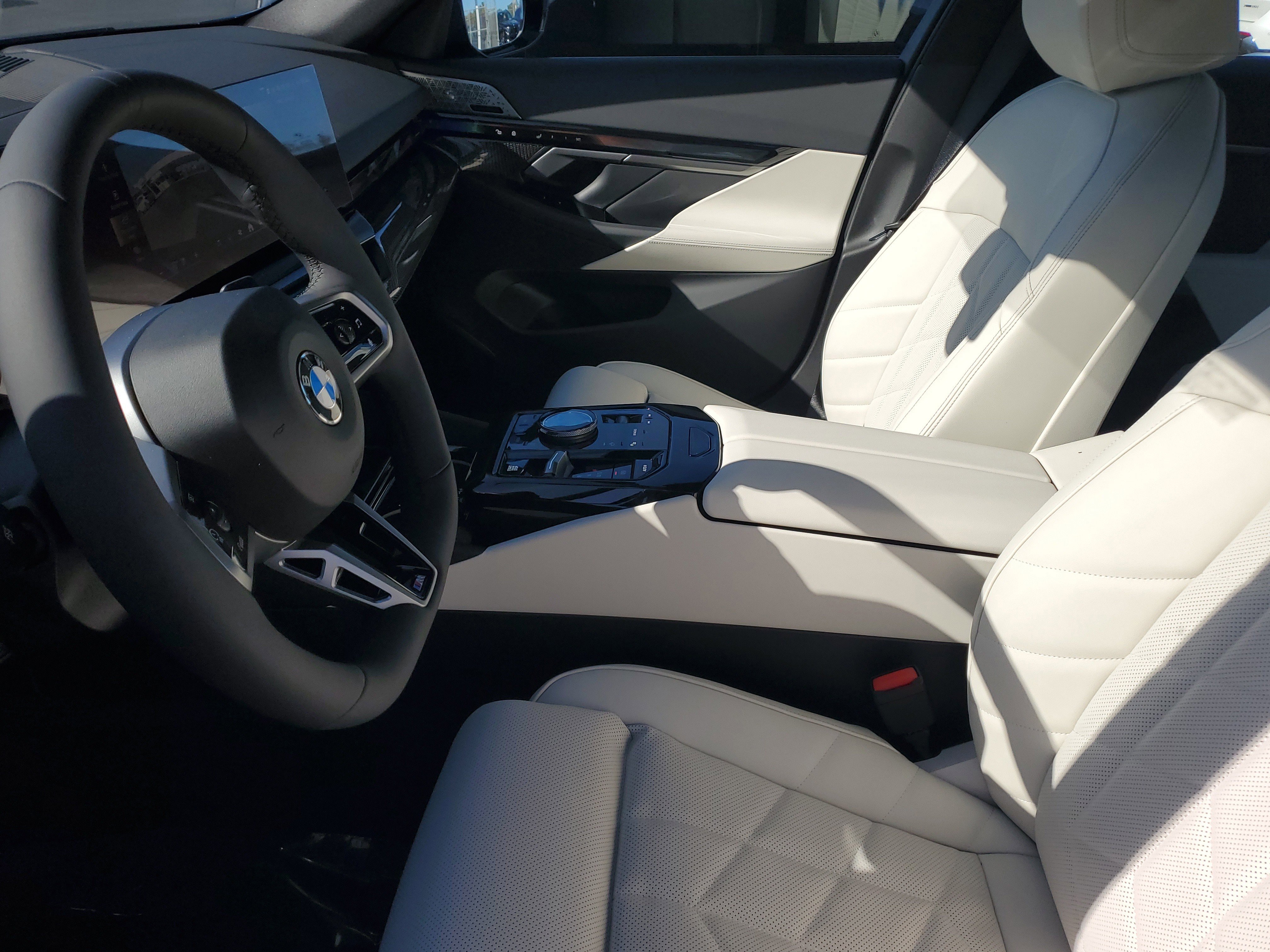 New 2026 BMW 540i xDrive w/ M Sport Package image 21