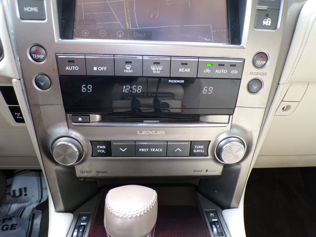 Used 2014 Lexus GX 460 w/ Premium Package AWD/4WD image 28