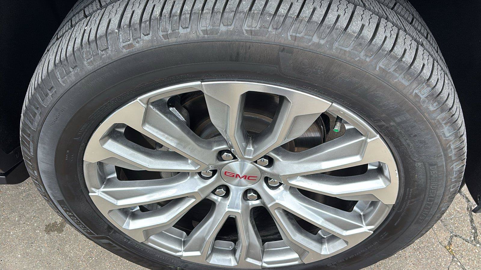 Used 2022 GMC Yukon Denali AWD/4WD image 10