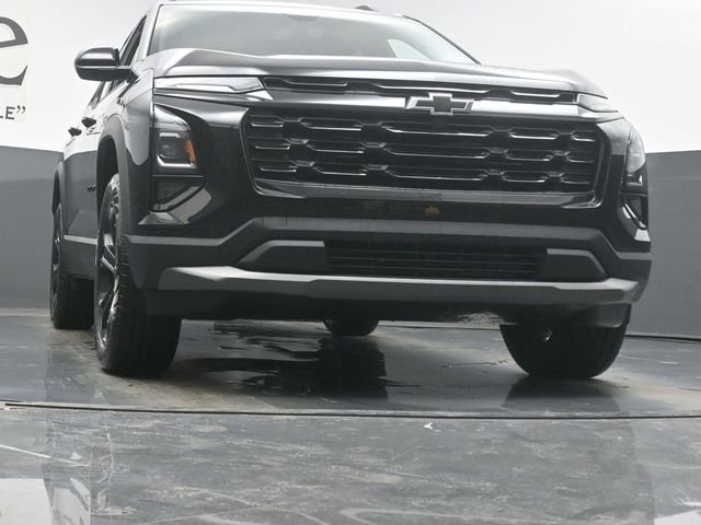 New 2026 Chevrolet Equinox LT w/ Midnight Edition image 3