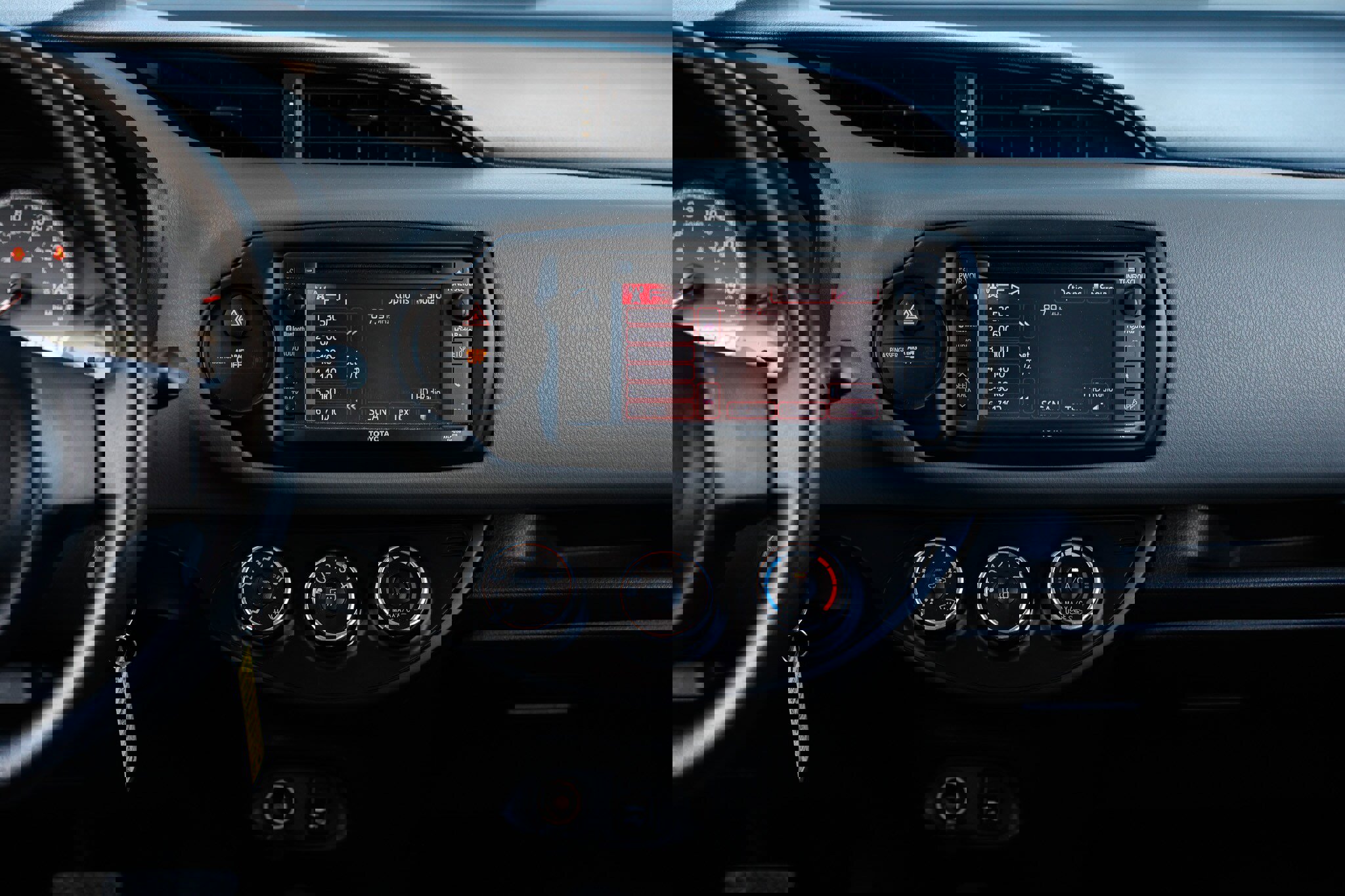 Used 2016 Toyota Yaris L image 36