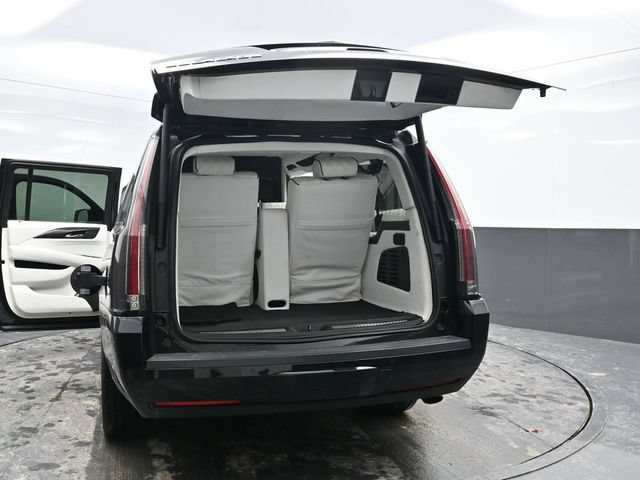 Used 2020 Cadillac Escalade ESV Platinum w/ Escalade Sport Edition AWD/4WD image 63