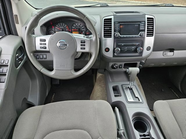 Used 2016 Nissan Frontier SV AWD/4WD image 12