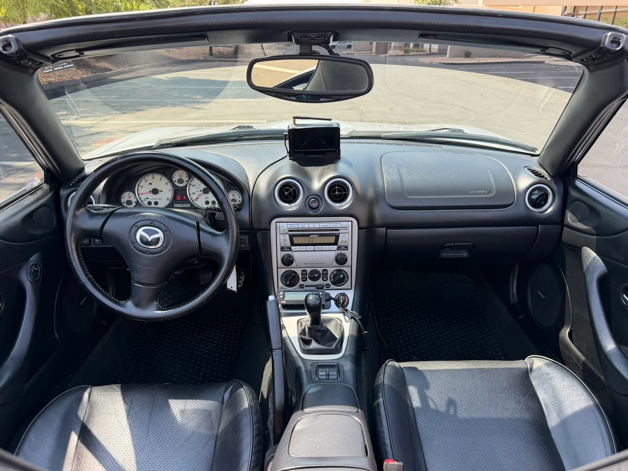 Used 2005 MAZDA MX-5 Miata LS RWD image 16