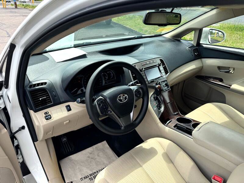 Used 2015 Toyota Venza LE image 11