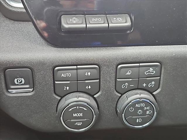 Used 2026 Chevrolet Silverado 1500 LTZ w/ LTZ Premium Texas Edition AWD/4WD image 19