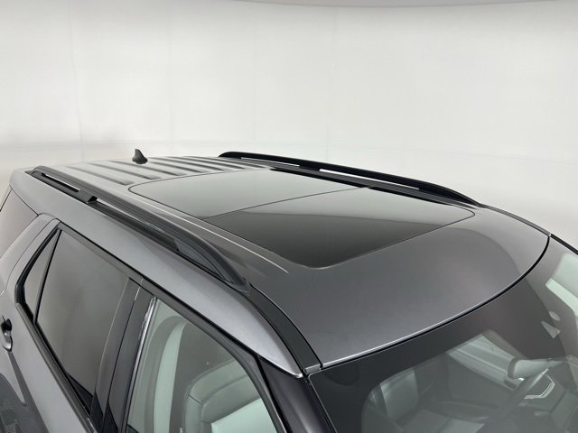 Used 2023 Ford Explorer XLT w/ XLT Sport Appearance Package image 14