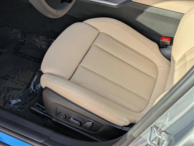 New 2026 BMW 330i Sedan w/ Premium Package image 4