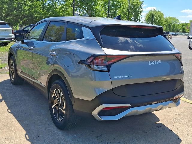Used 2023 Kia Sportage LX AWD/4WD image 4