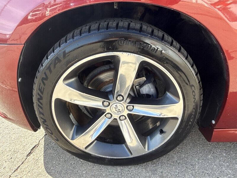 Used 2014 Dodge Charger SXT RWD image 16
