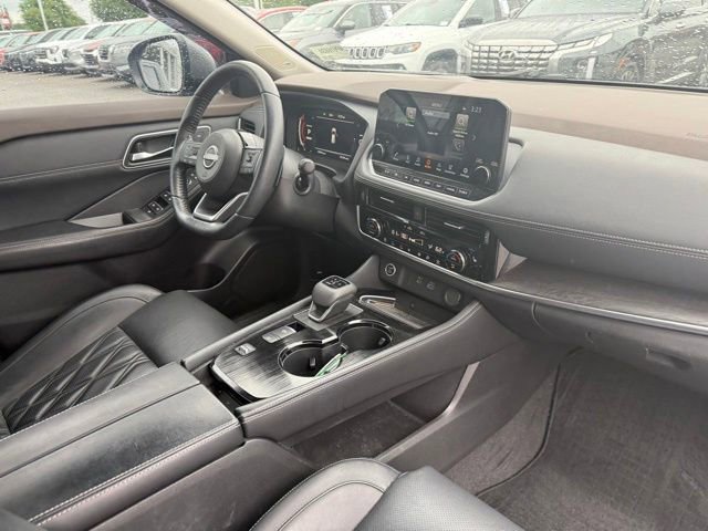 Used 2023 Nissan Rogue Platinum w/ Platinum Premium Package FWD image 15