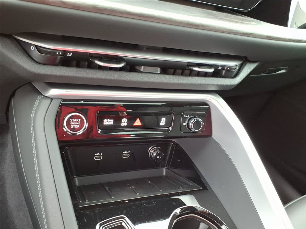 New 2025 Audi Q5 Premium Plus AWD/4WD image 18