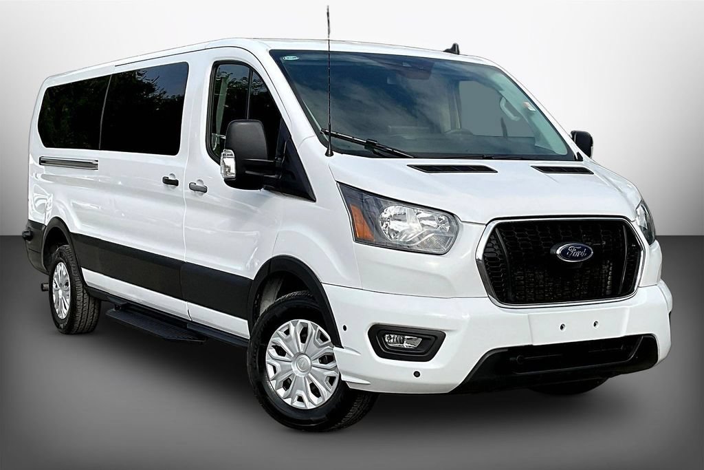 Used 2024 Ford Transit 350 XLT RWD image 3