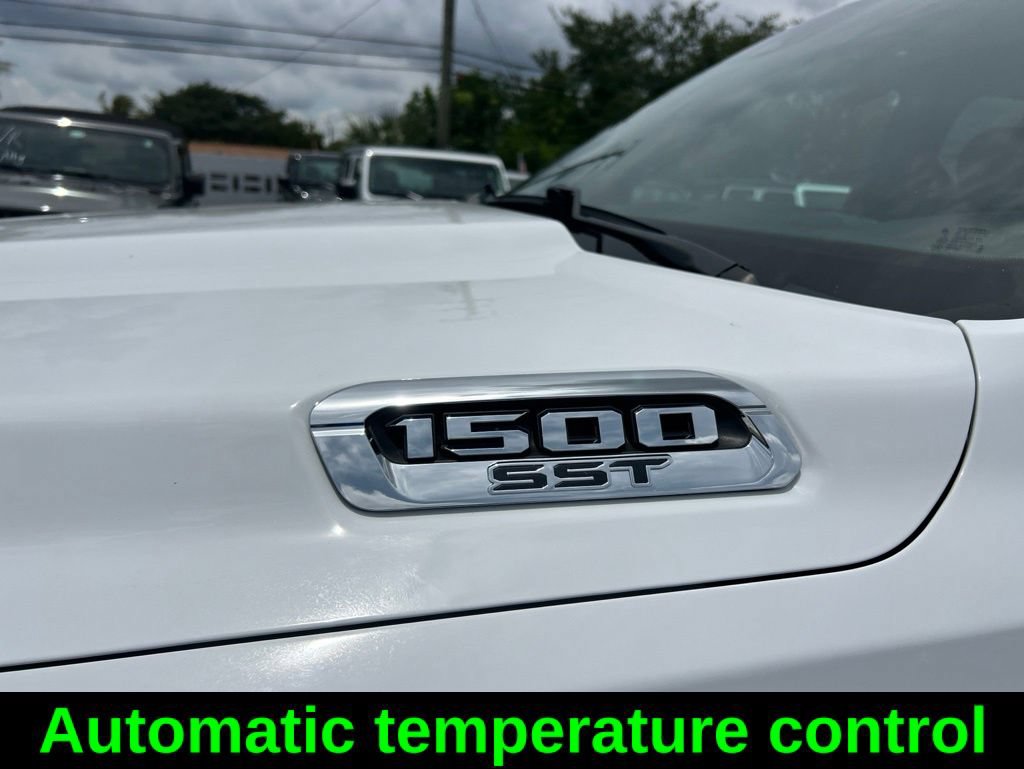 Used 2025 RAM 1500 Laramie AWD/4WD image 20