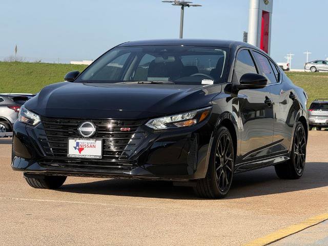 Certified 2025 Nissan Sentra SR w/ Midnight Edition image 4